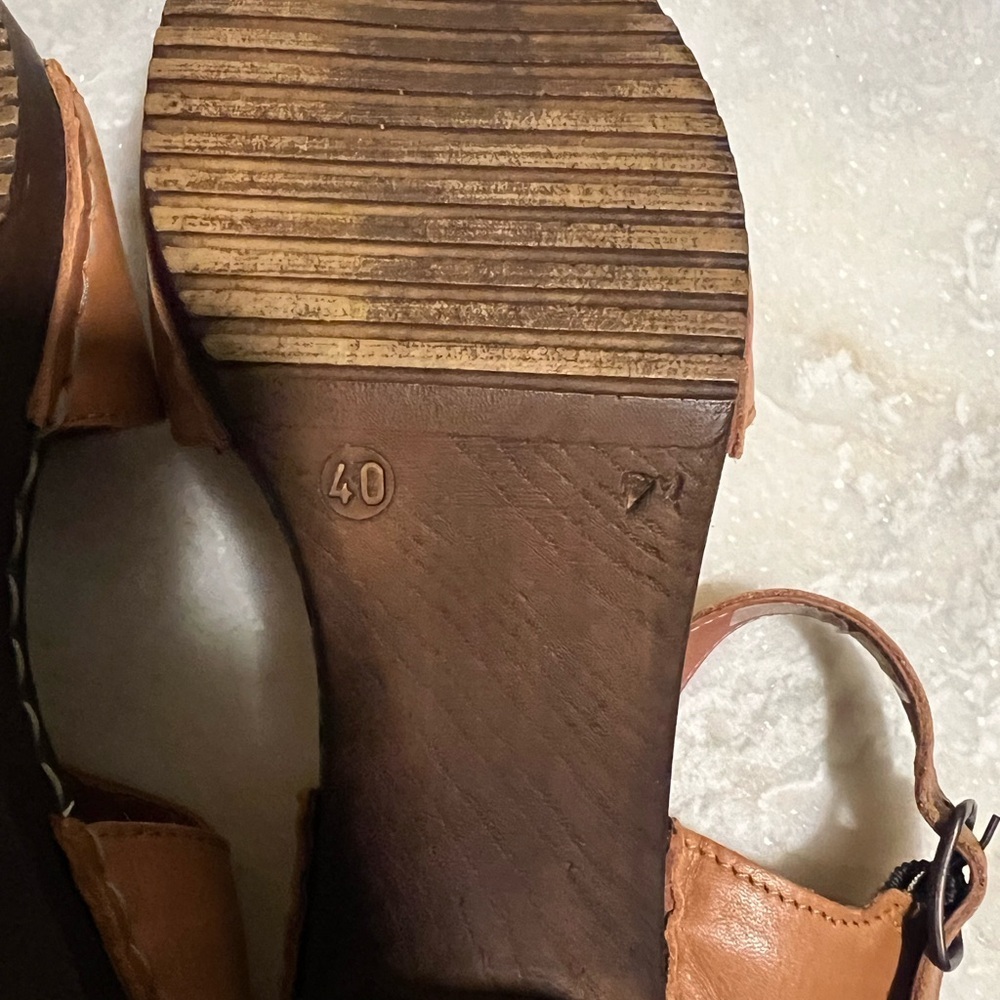 Walking Comfort brown leather sandals with wooden bottoms Size 40 - Picture 7 of 8